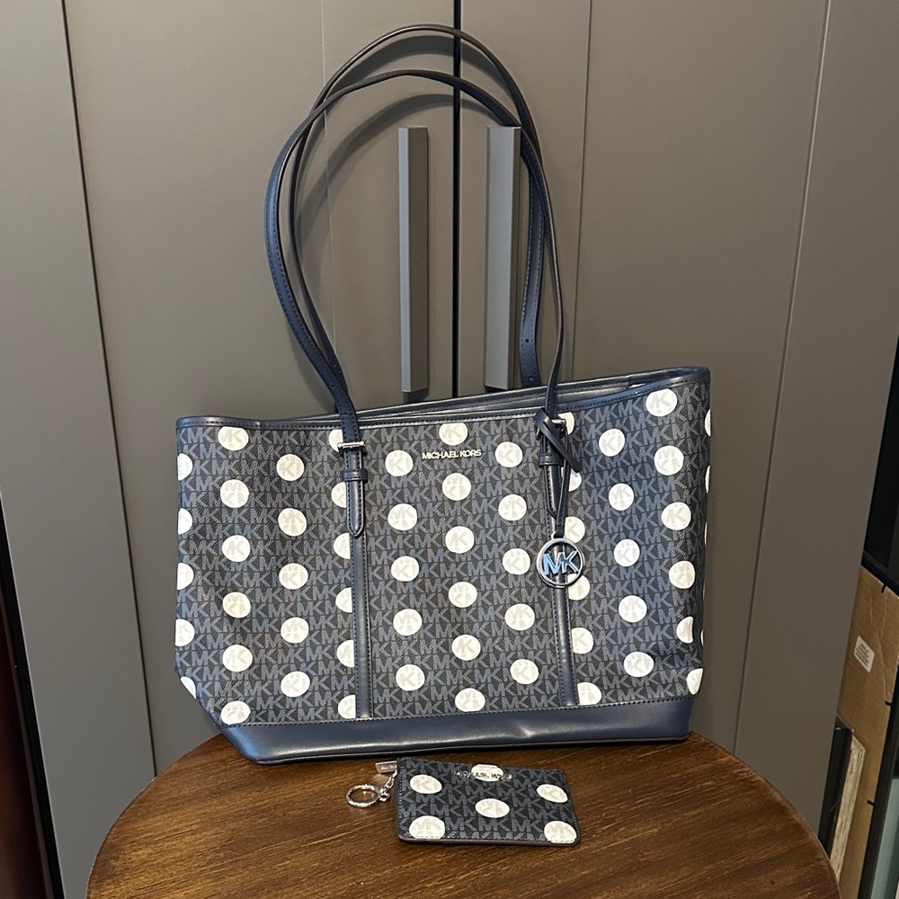 Michael Kors Polka Dot Tote Bag and Wallet in Blue and White. Barely Used.